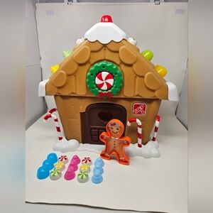 Step 2 My First Gingerbread House Interactive Toy Christmas Complete Works Great